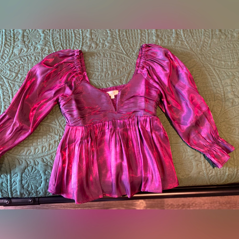 Entro Boutique Plunge top